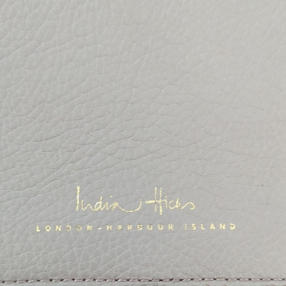 India Hicks Light Gray Leather Clutch Big Zipper - Picture 3 of 9